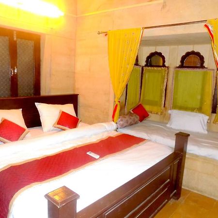 Hotel Fotiya ג'איסלמר מראה חיצוני תמונה
