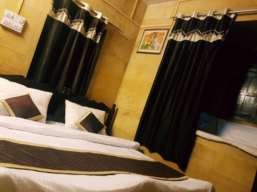 Hotel Fotiya ג'איסלמר מראה חיצוני תמונה