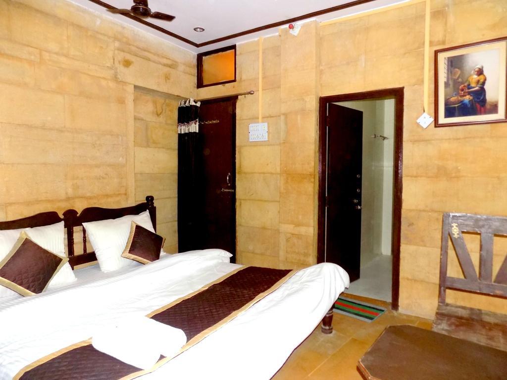 Hotel Fotiya ג'איסלמר מראה חיצוני תמונה