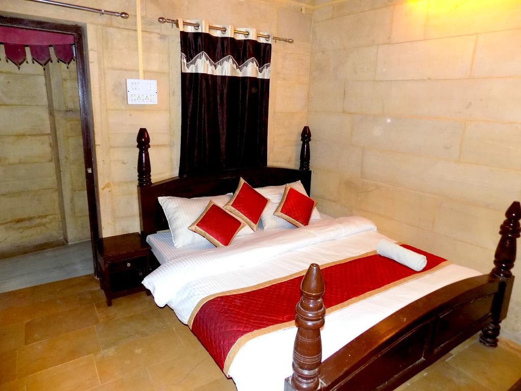 Hotel Fotiya ג'איסלמר מראה חיצוני תמונה