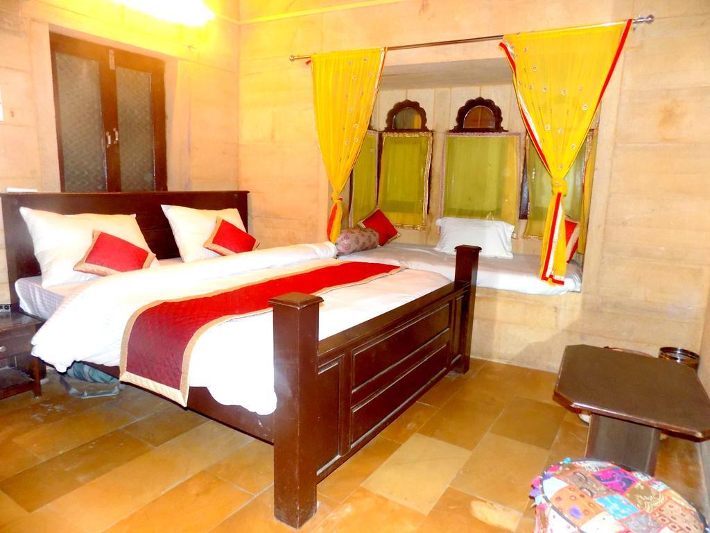 Hotel Fotiya ג'איסלמר מראה חיצוני תמונה
