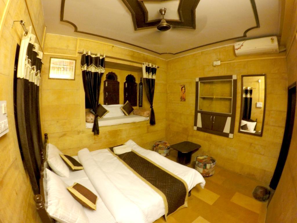Hotel Fotiya ג'איסלמר מראה חיצוני תמונה