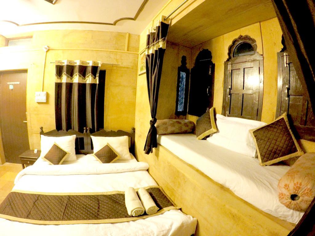 Hotel Fotiya ג'איסלמר מראה חיצוני תמונה