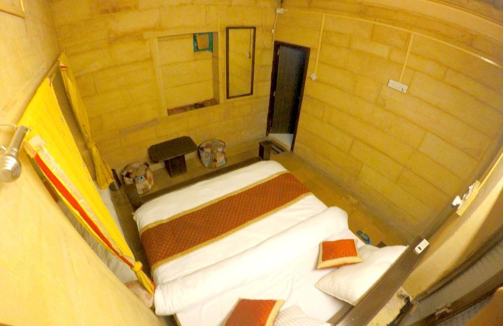 Hotel Fotiya ג'איסלמר מראה חיצוני תמונה