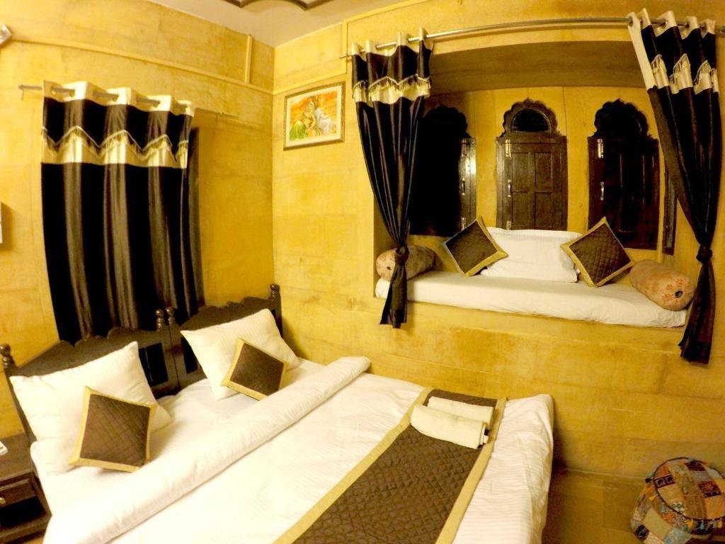 Hotel Fotiya ג'איסלמר מראה חיצוני תמונה