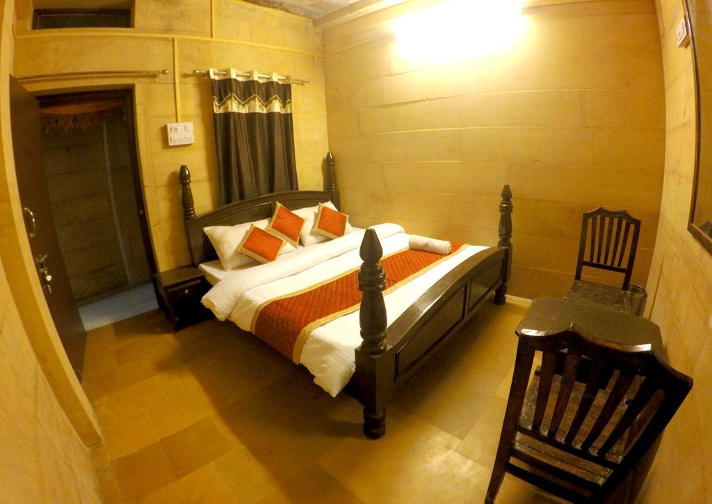 Hotel Fotiya ג'איסלמר מראה חיצוני תמונה